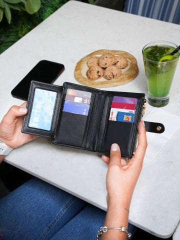 Berlin Fermuar Detaylı Kadın Cüzdan - Siyah